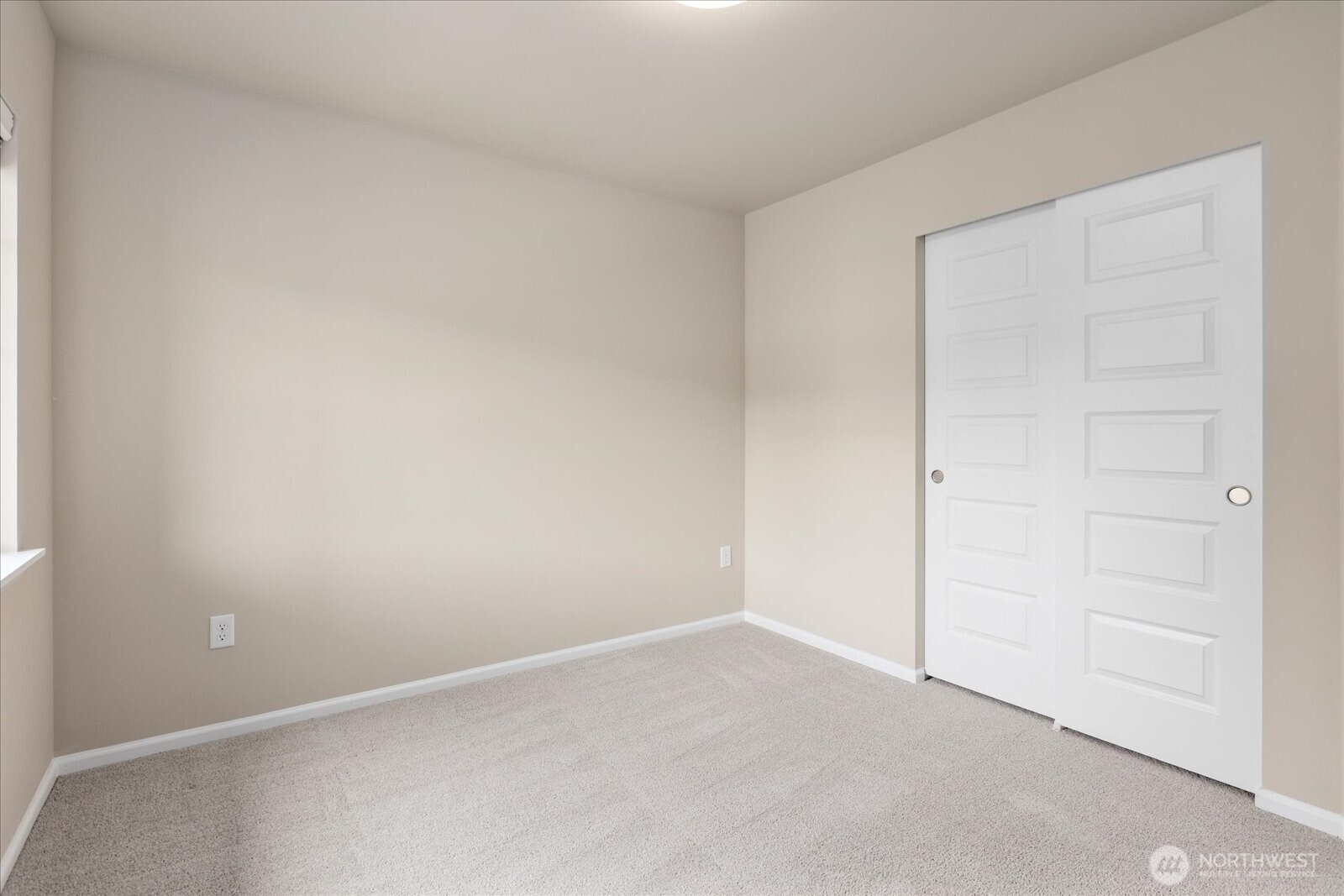 904 122nd Avenue Property Photo 29