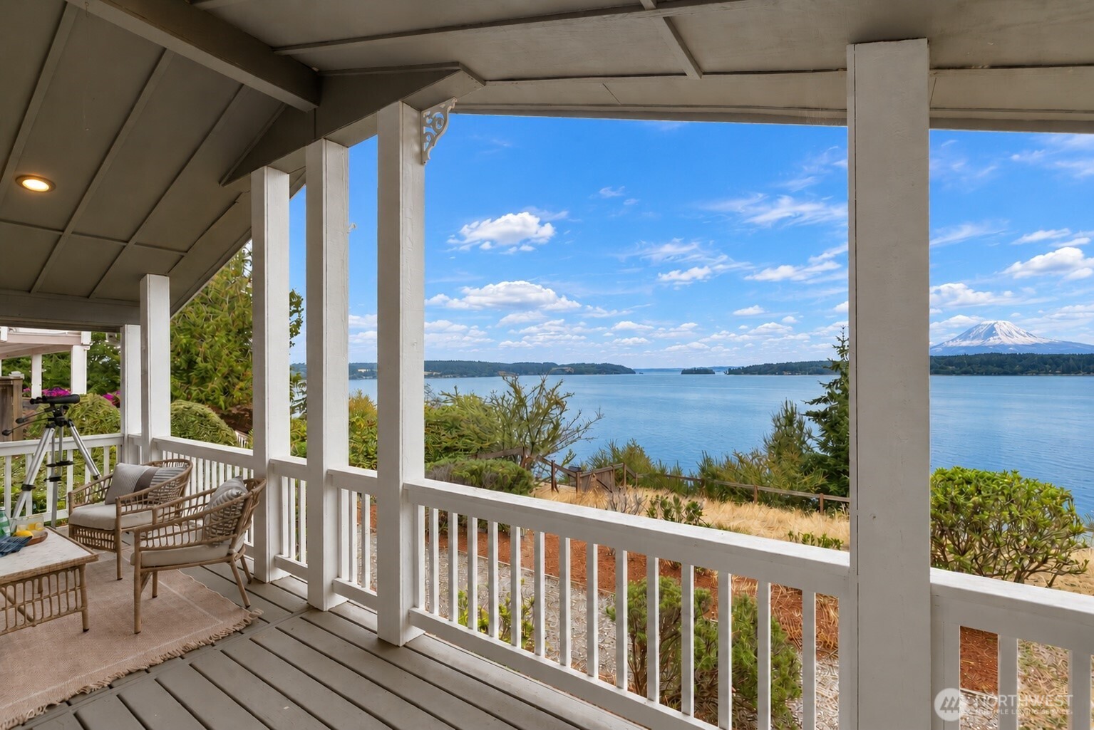 7021 Cliff Avenue Property Photo 1