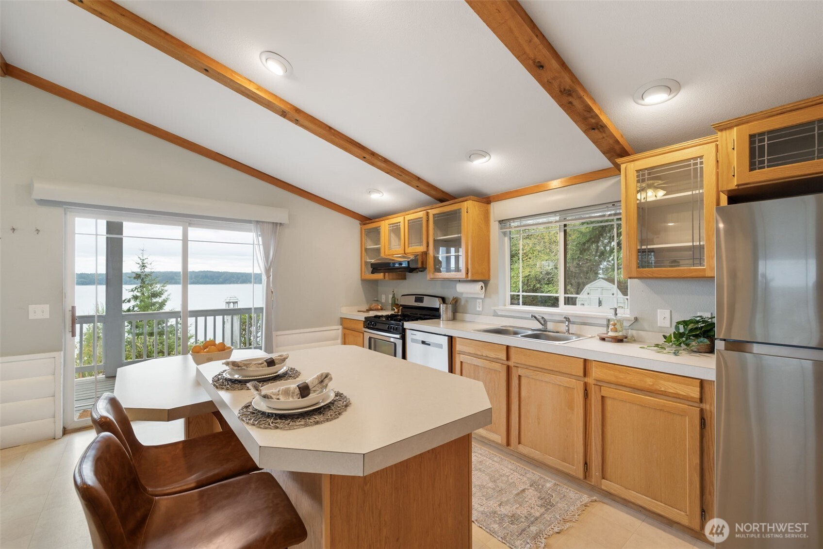 7021 Cliff Avenue Property Photo 12