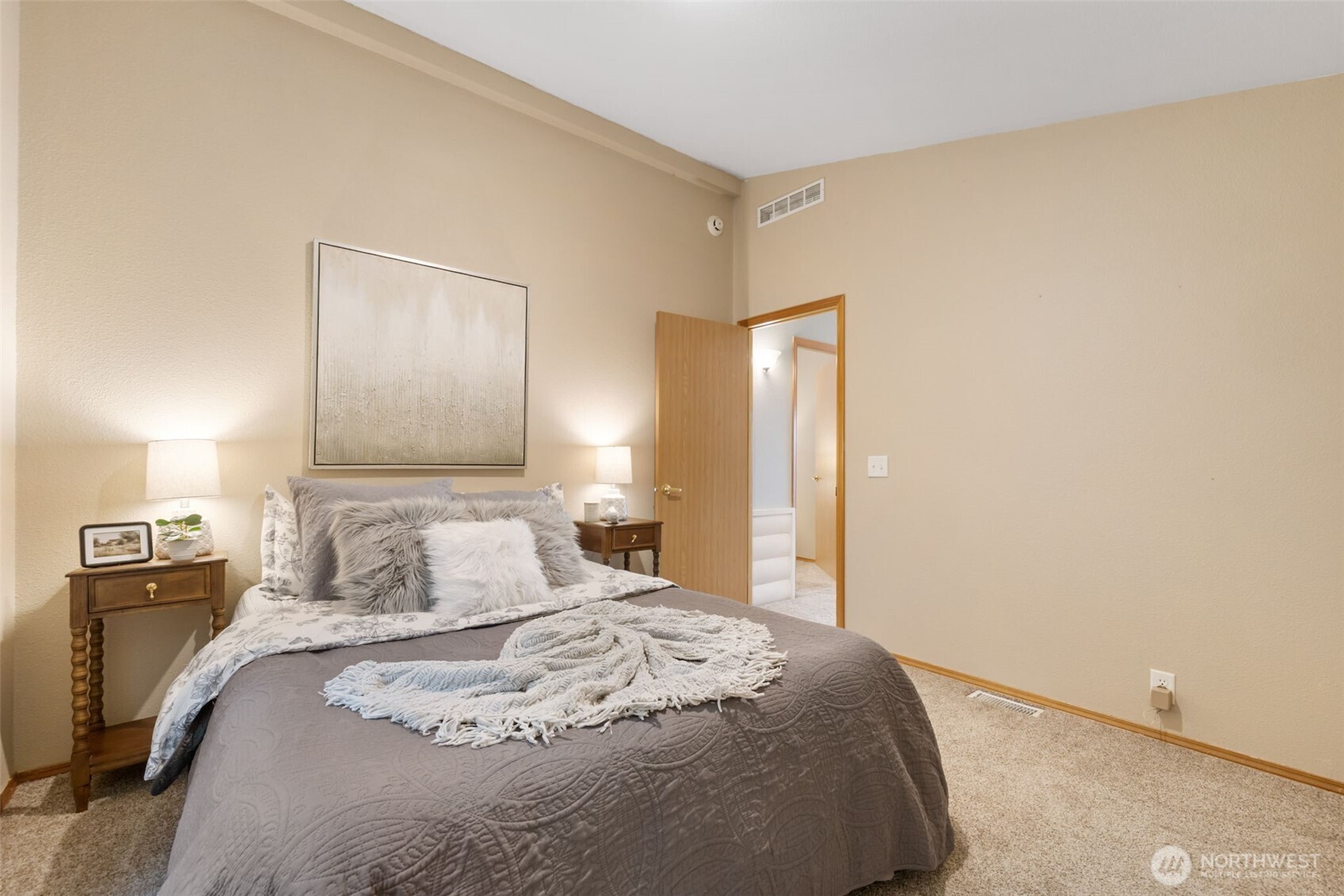 7021 Cliff Avenue Property Photo 20
