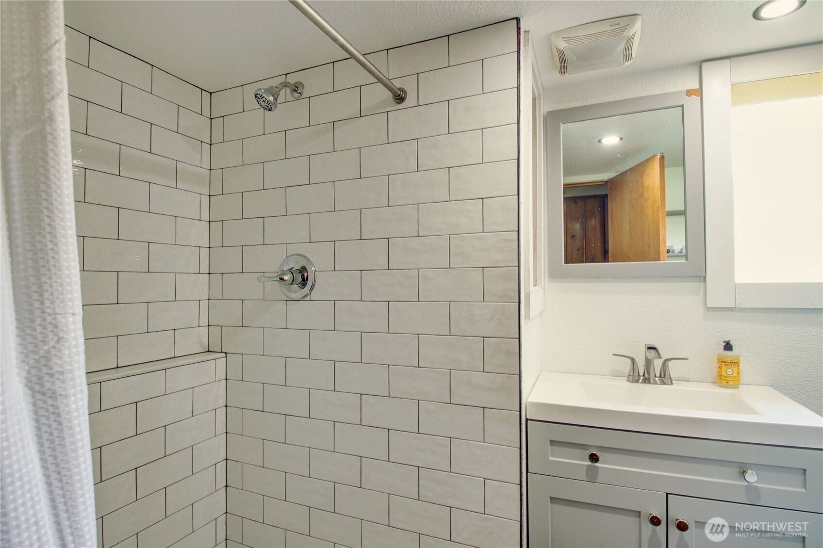 18824 Jolly Road Property Photo 24