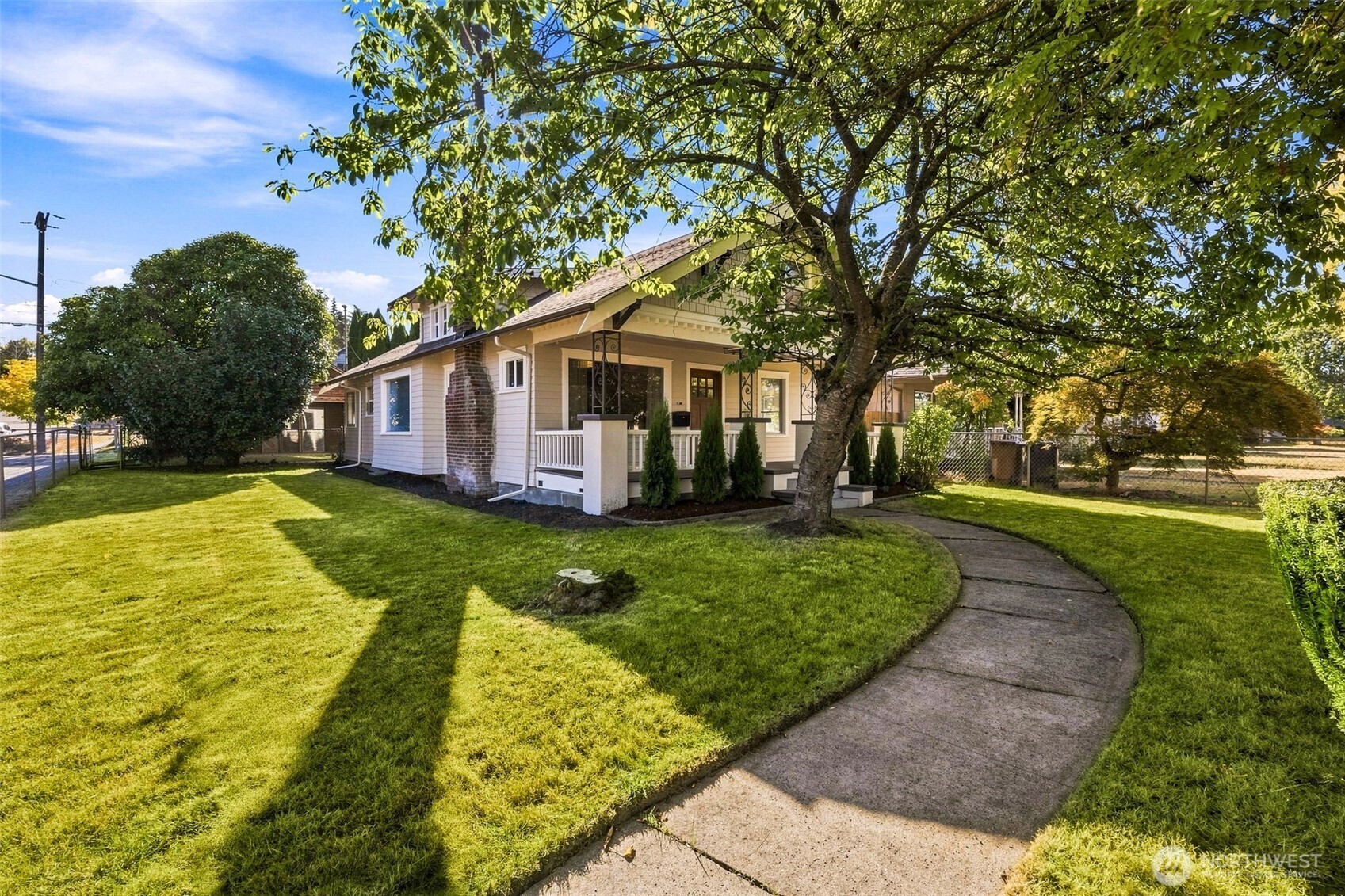 4501 Pacific Avenue Property Photo 2