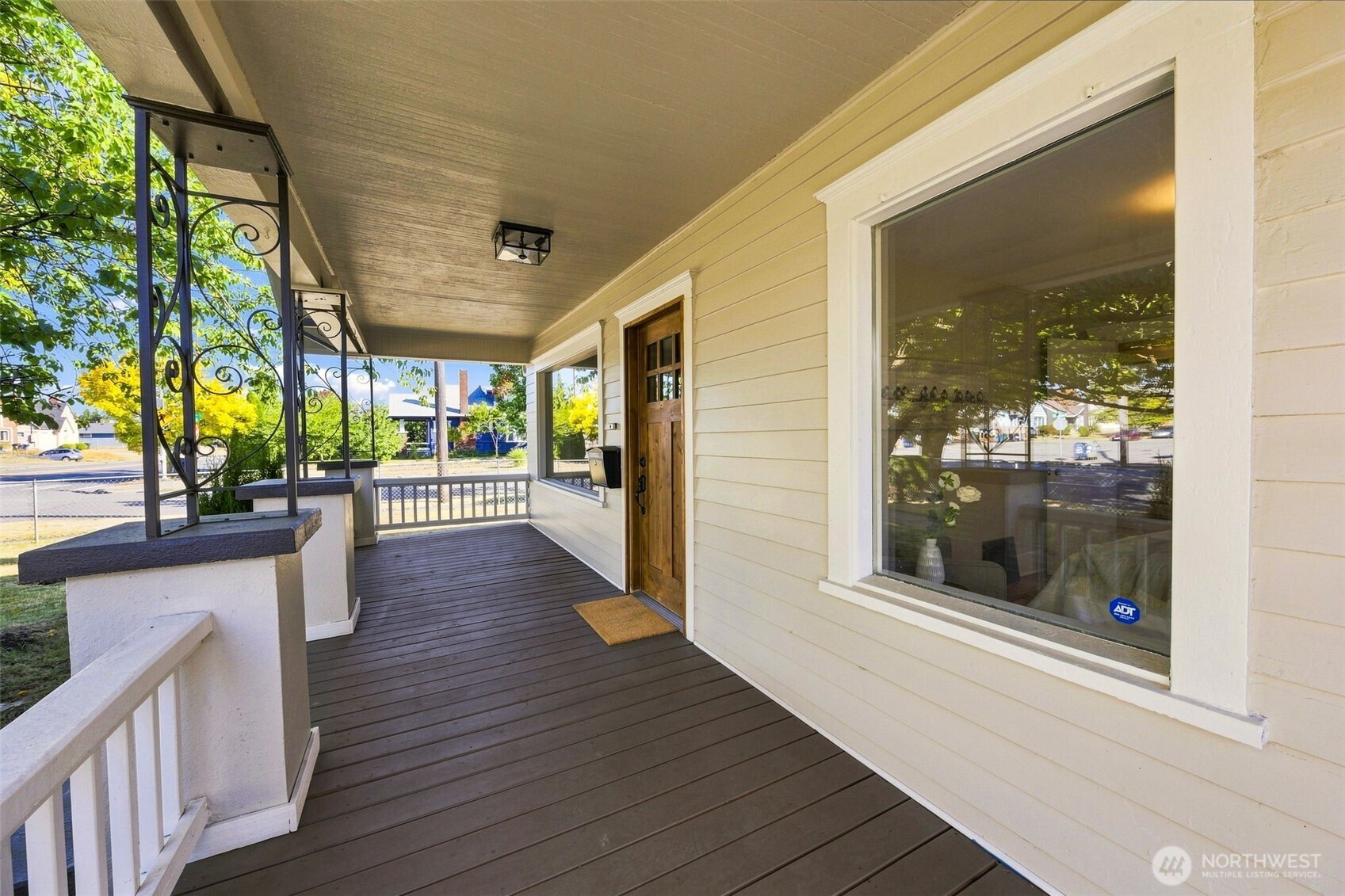 4501 Pacific Avenue Property Photo 4