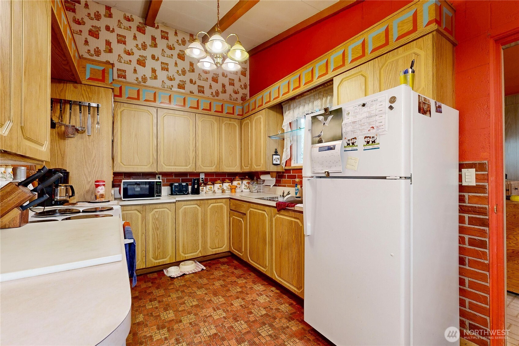 1850 Delmont Street Property Photo 11
