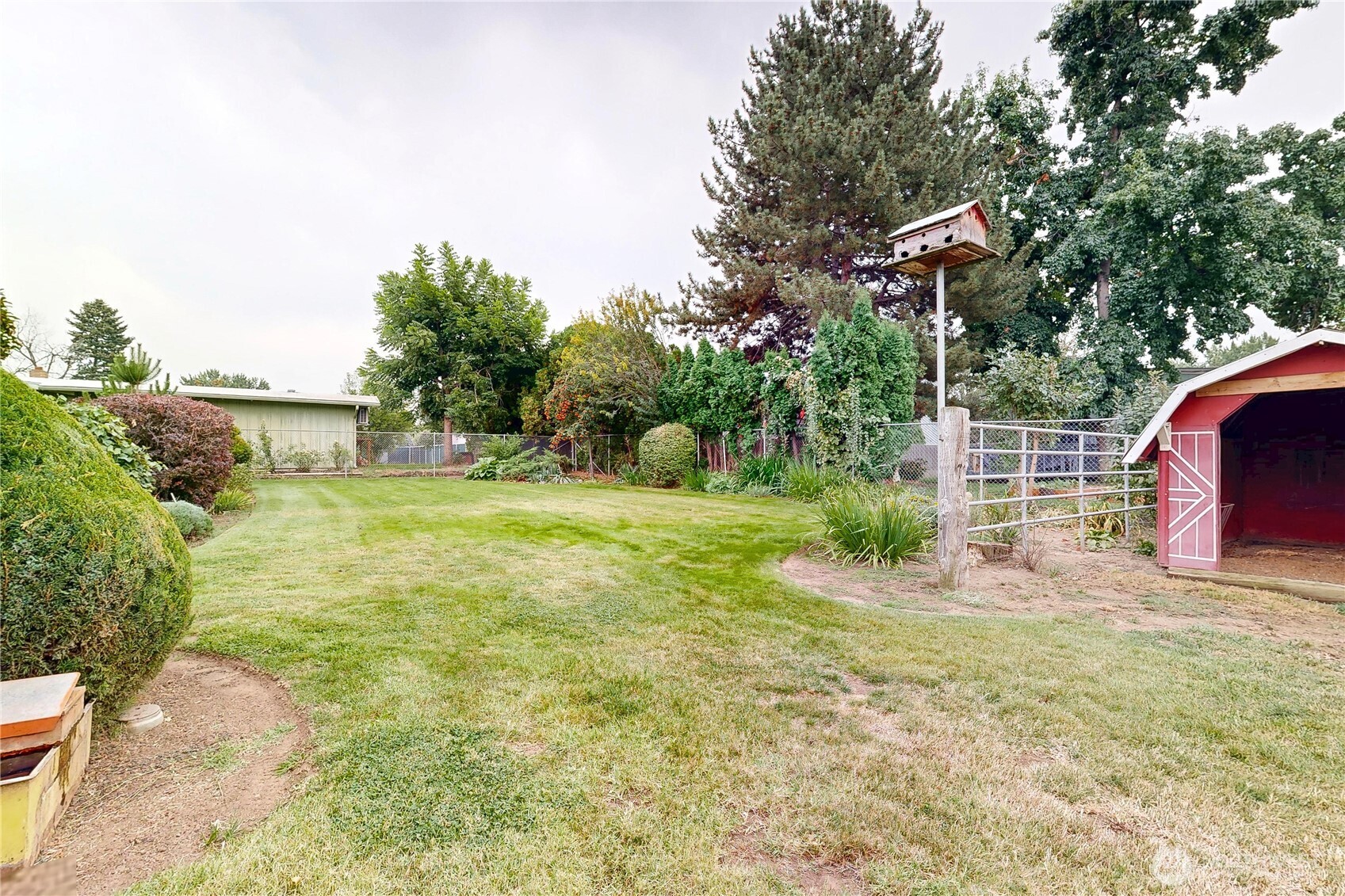 1850 Delmont Street Property Photo 28