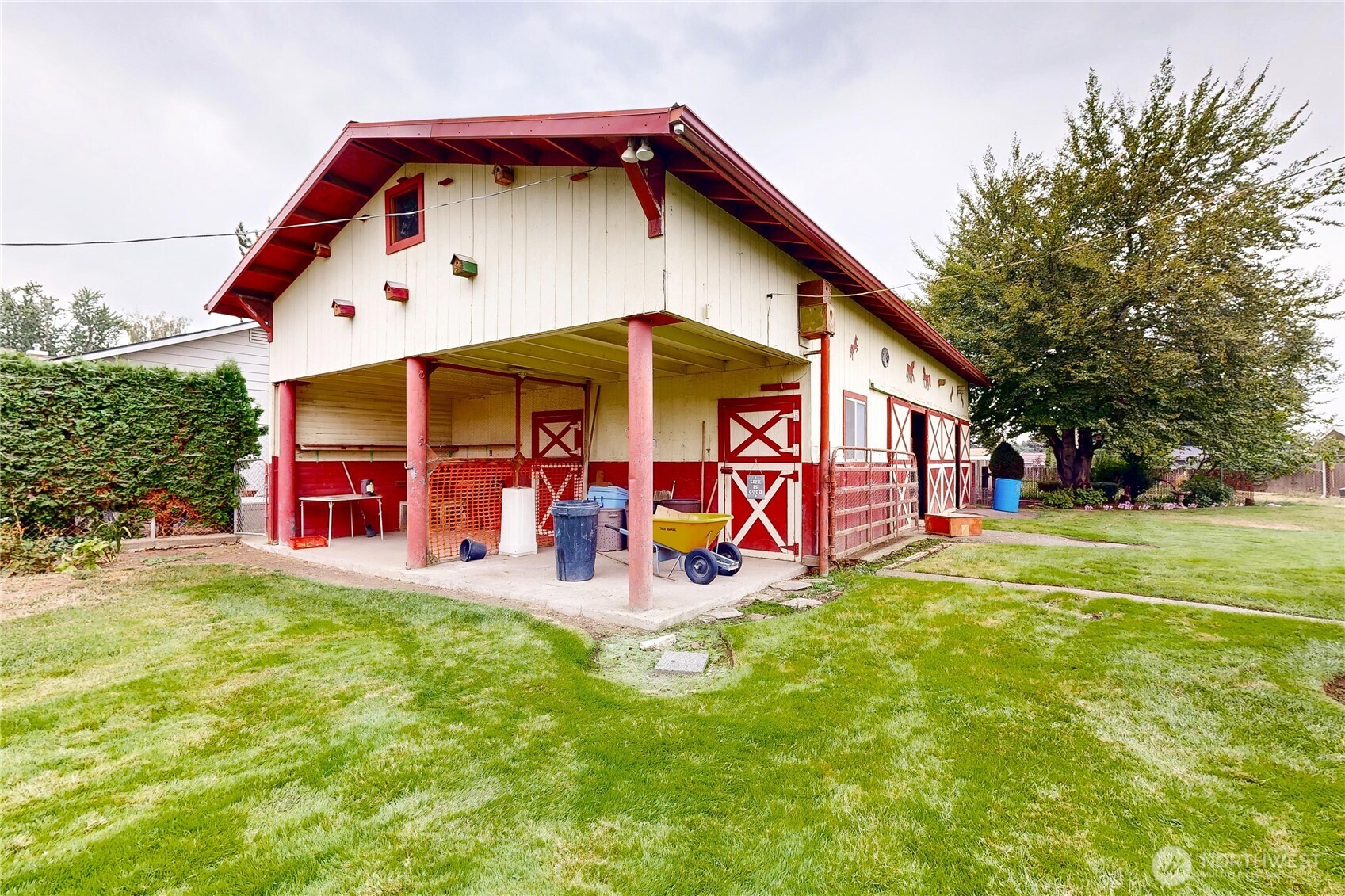 1850 Delmont Street Property Photo 30