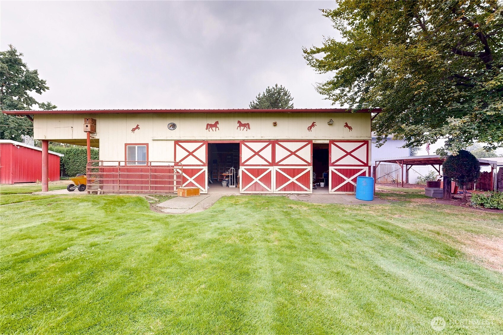 1850 Delmont Street Property Photo 31