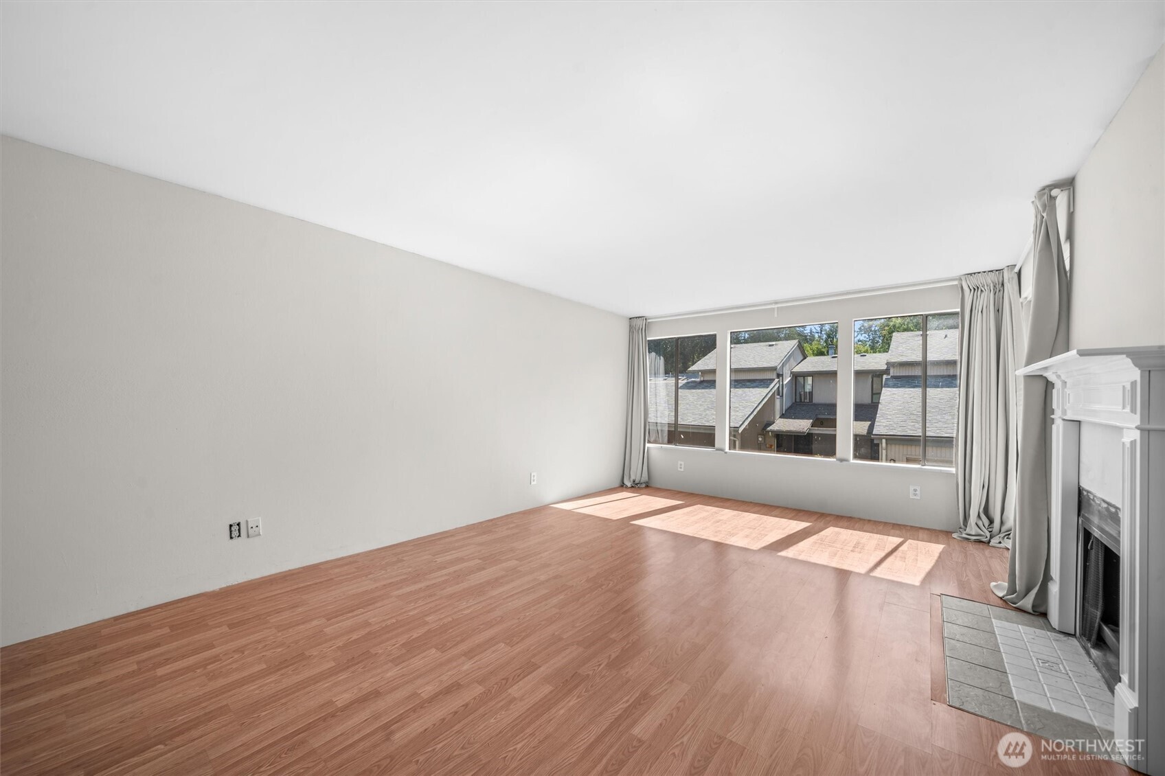 17303 Spanaway Loop Road 18 Property Photo 9
