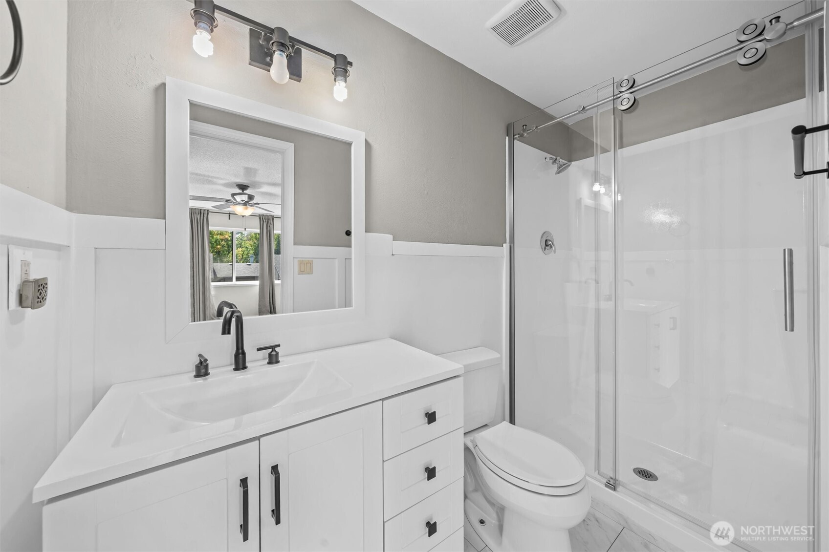 17303 Spanaway Loop Road 18 Property Photo 15