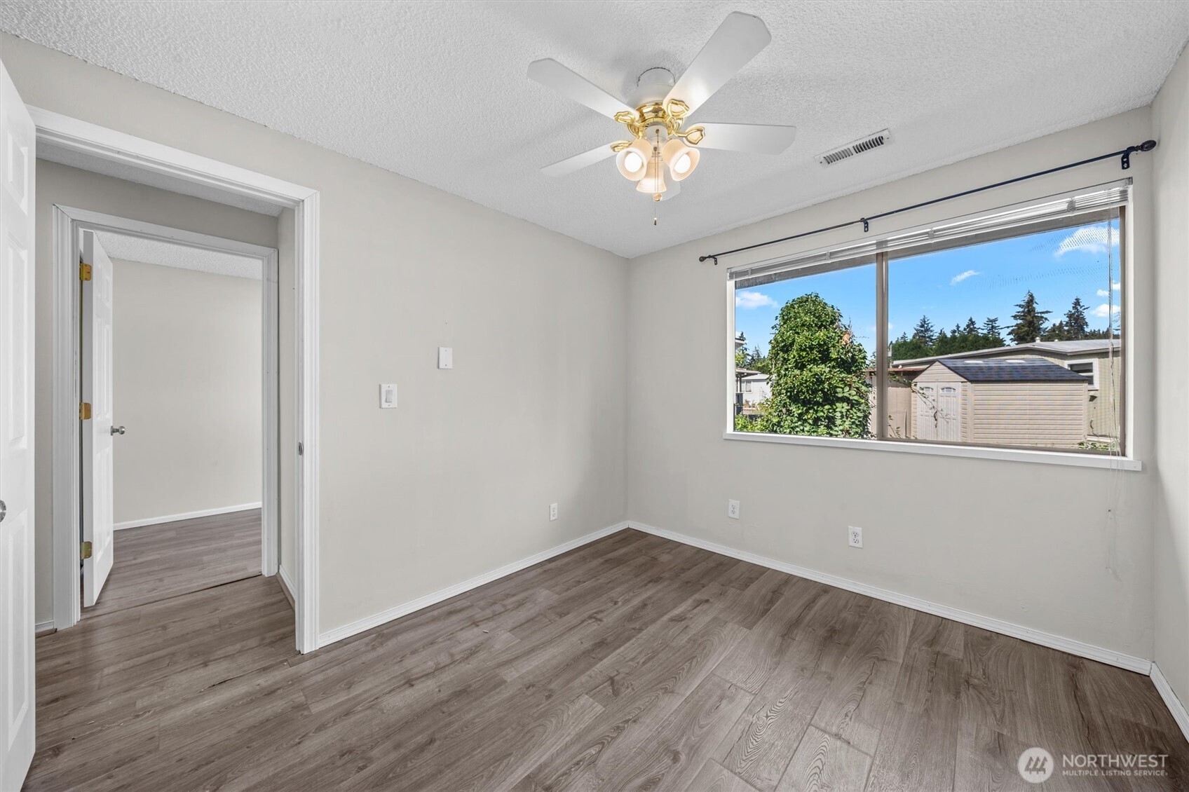 17303 Spanaway Loop Road 18 Property Photo 16