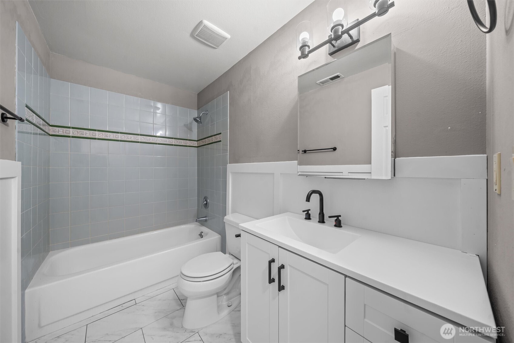 17303 Spanaway Loop Road 18 Property Photo 18