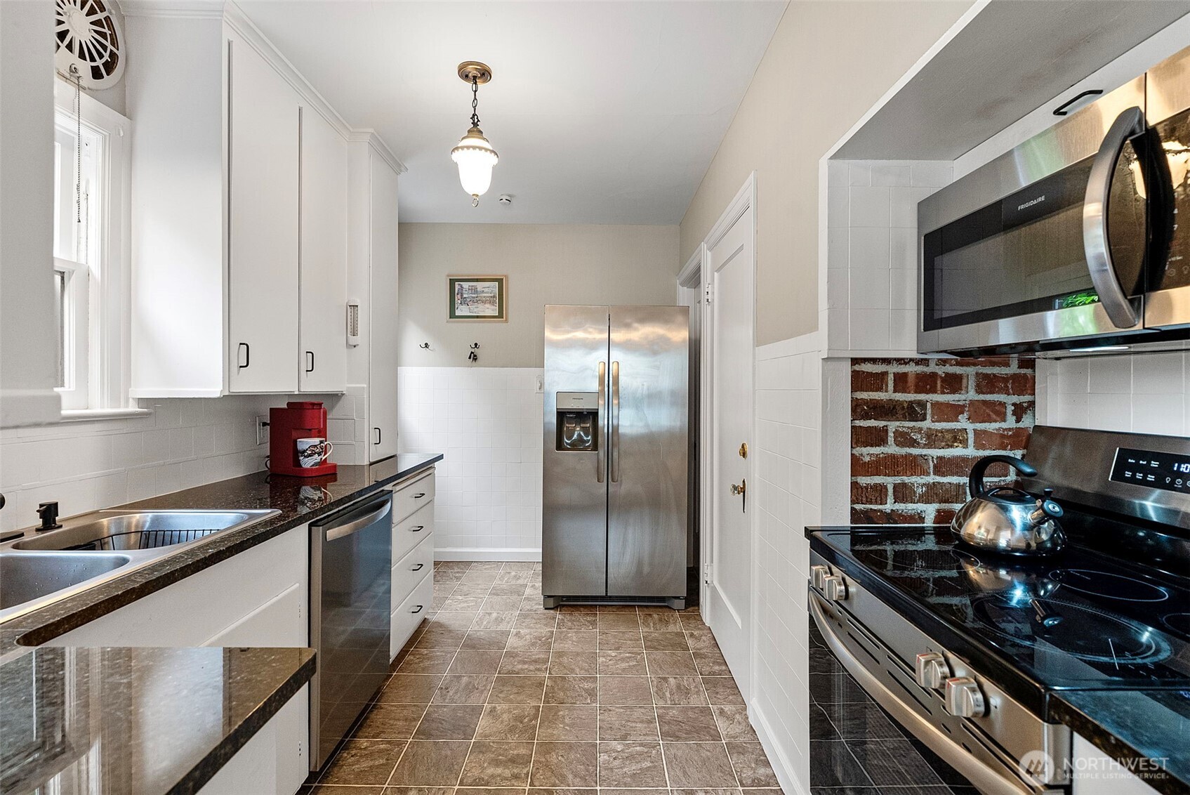 1008 High Avenue Property Photo 8