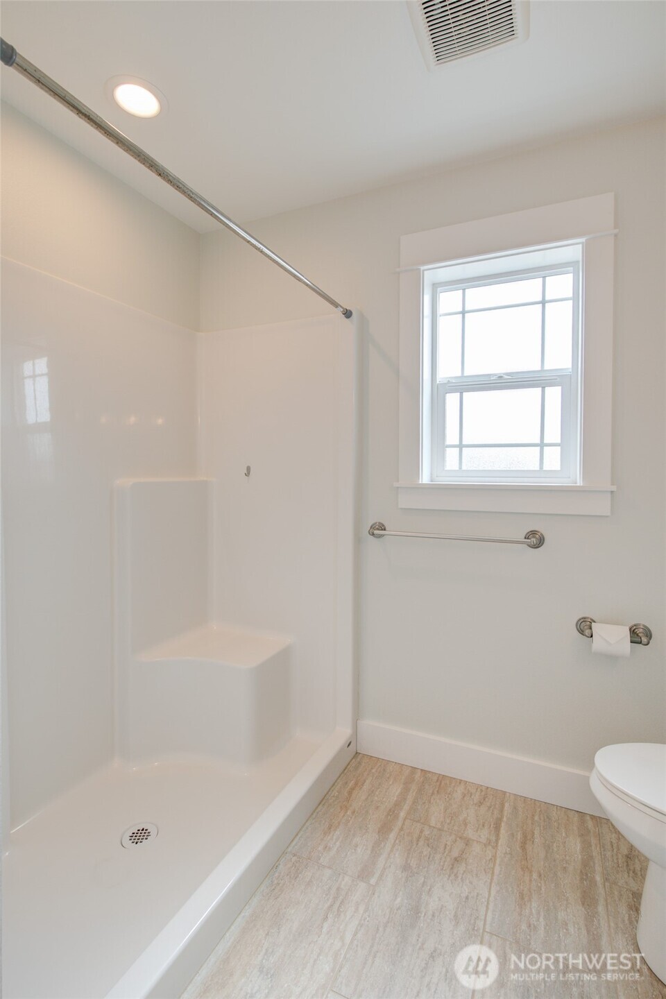 1092 Crestshire Loop Property Photo 15