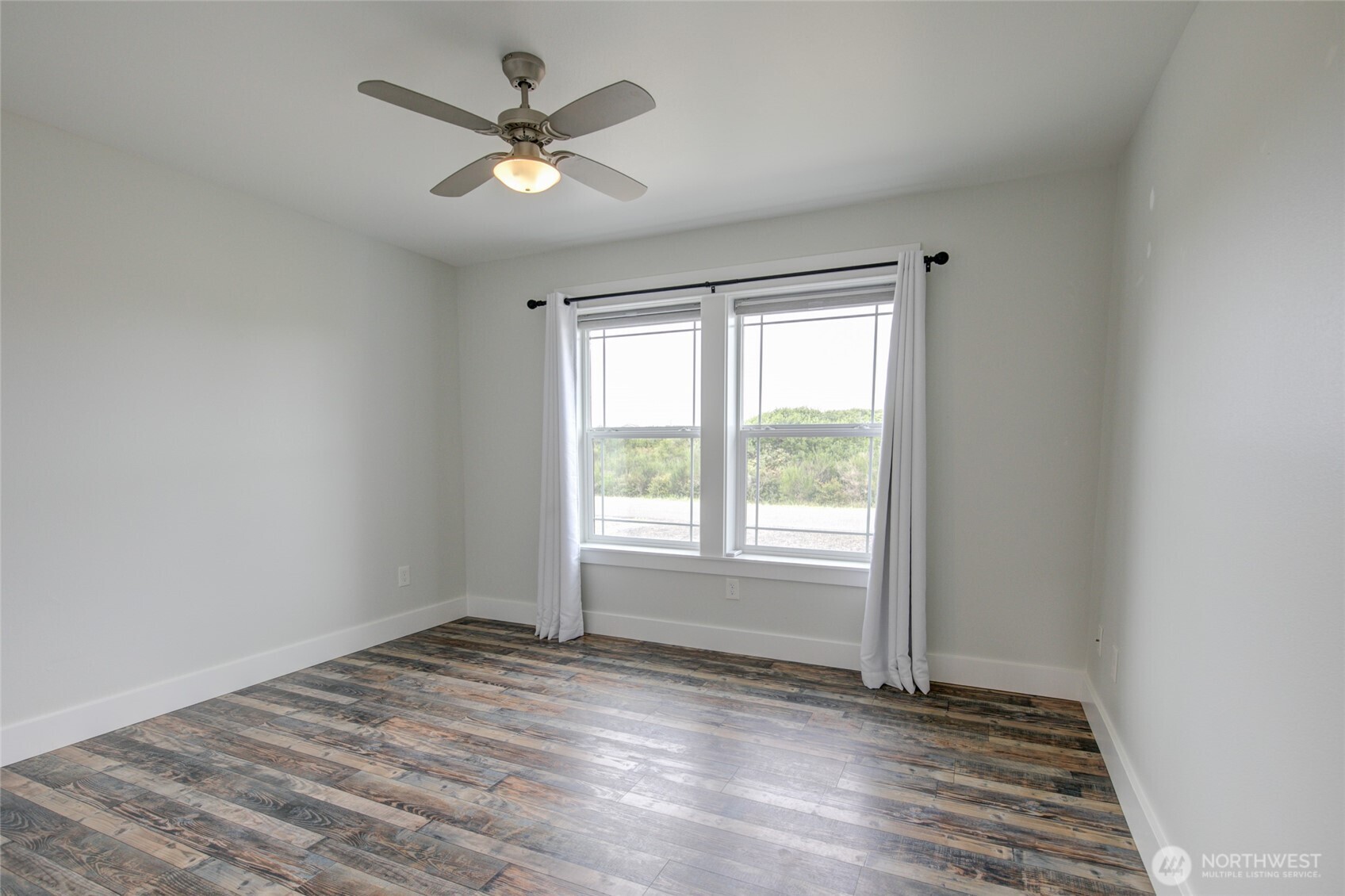 1092 Crestshire Loop Property Photo 17