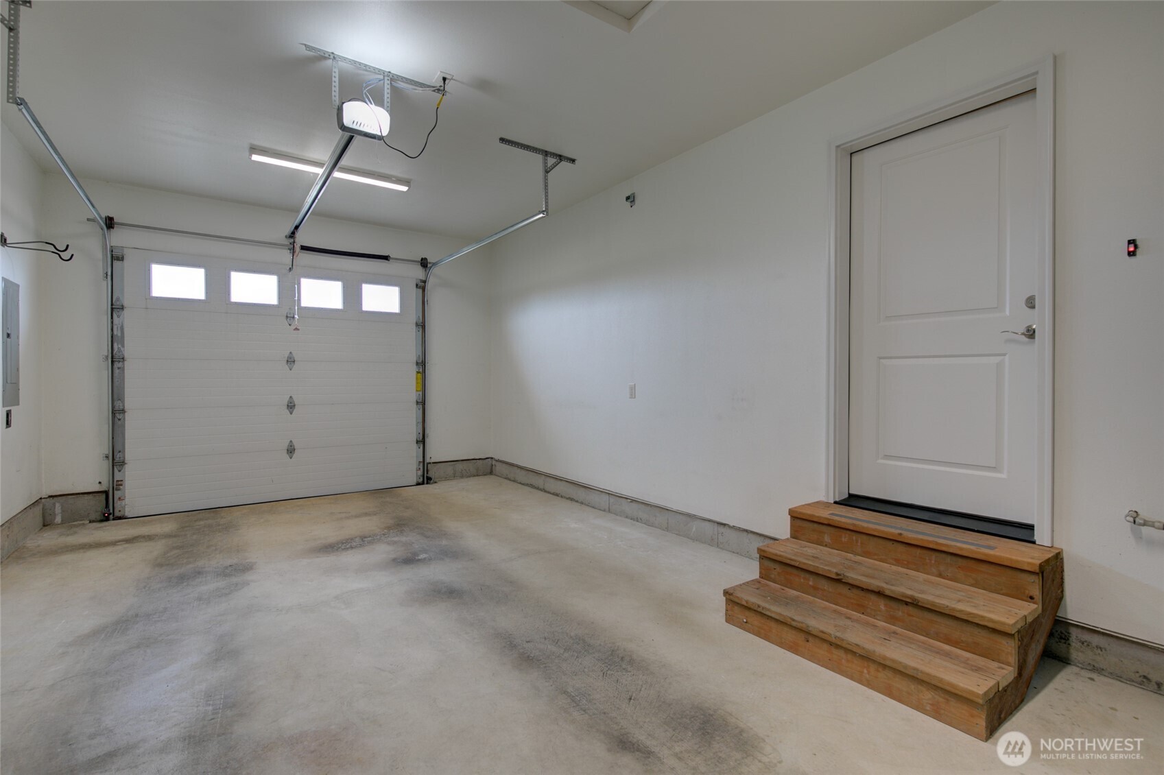 1092 Crestshire Loop Property Photo 27