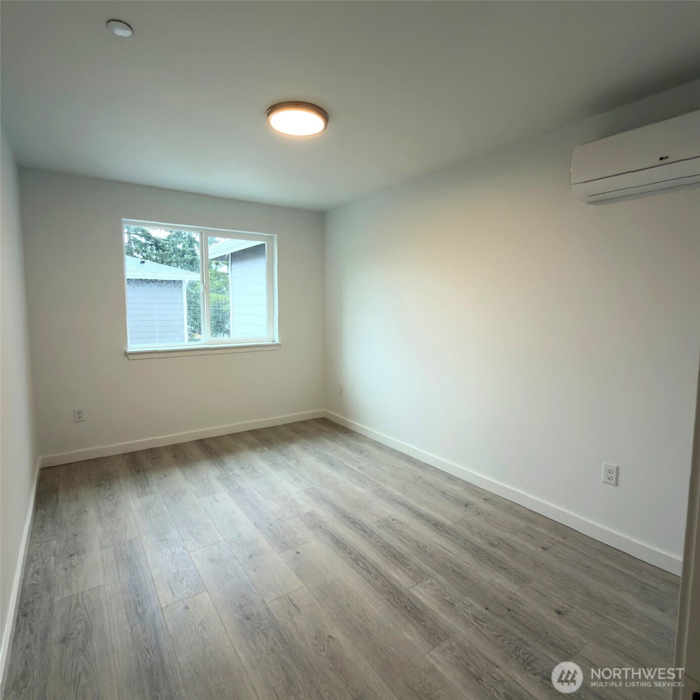 648 B Sw 139th Street Property Photo 14
