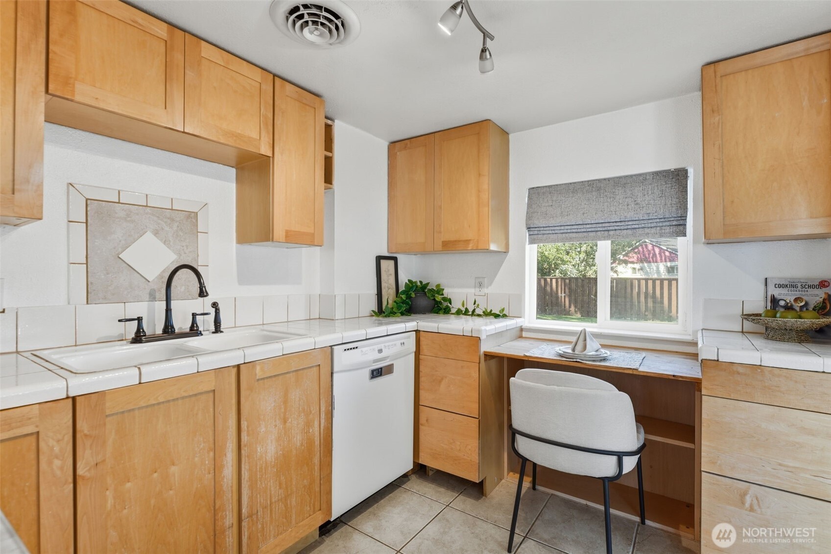 803 Smith Avenue Property Photo 12