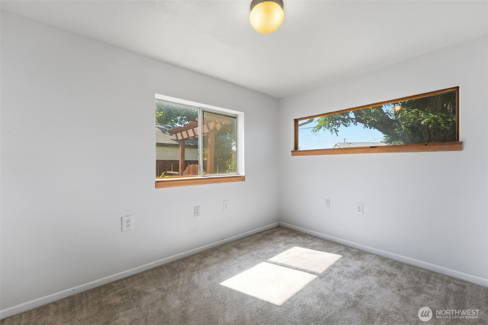 803 Smith Avenue Property Photo 16