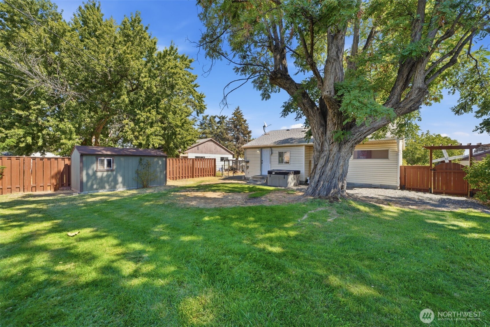 803 Smith Avenue Property Photo 19