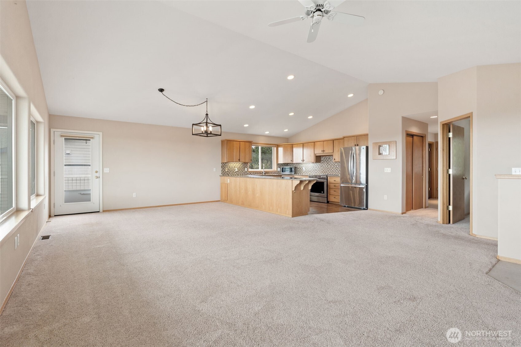220 Moonlight Drive Property Photo 11