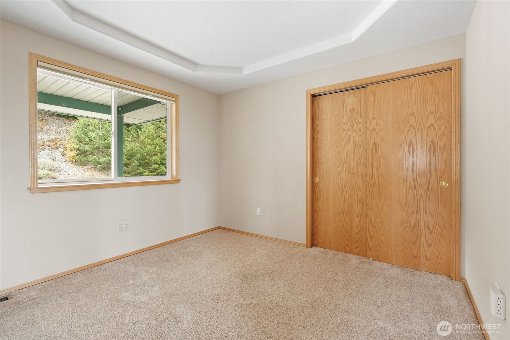 220 Moonlight Drive Property Photo 17