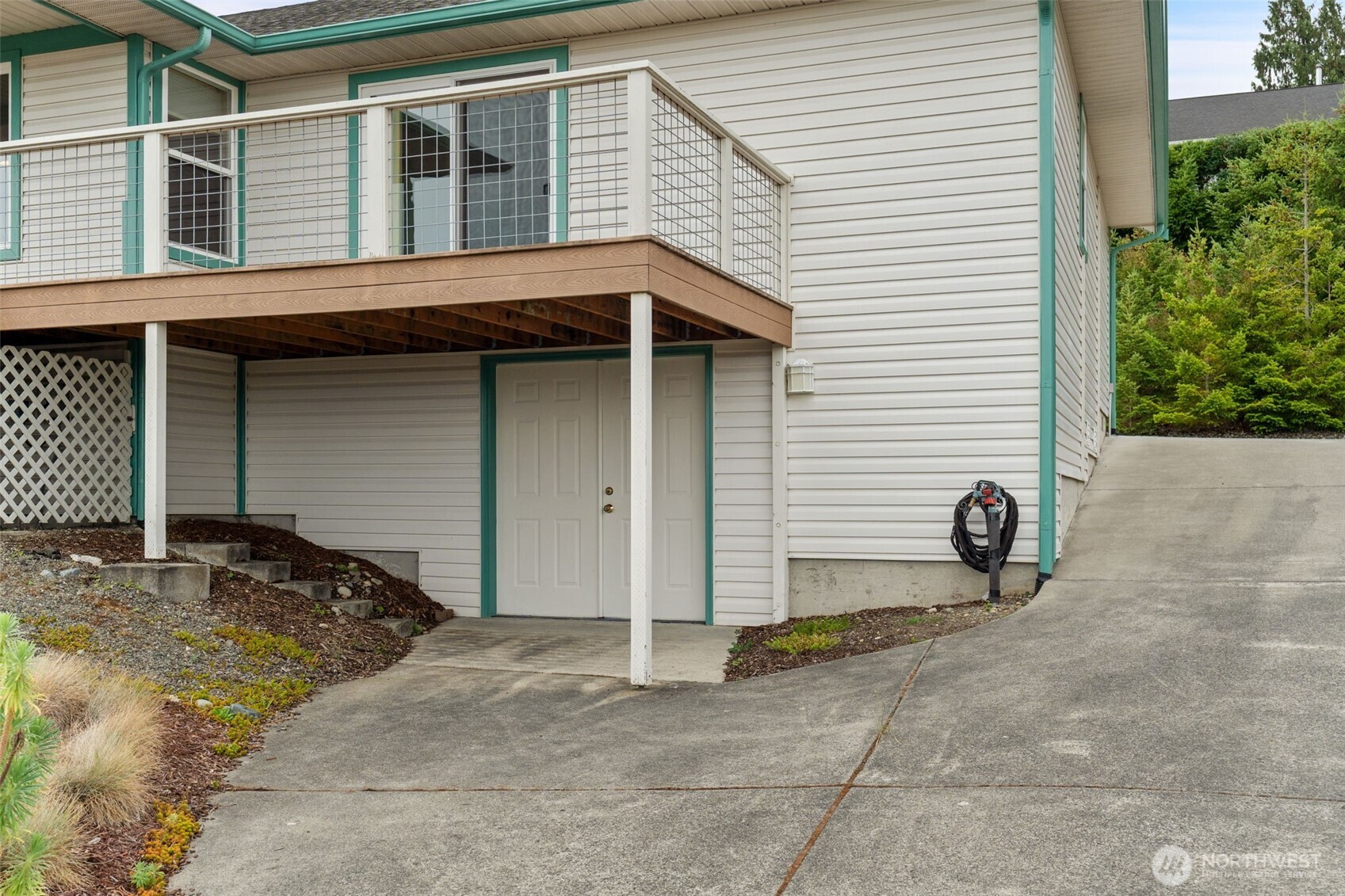 220 Moonlight Drive Property Photo 26