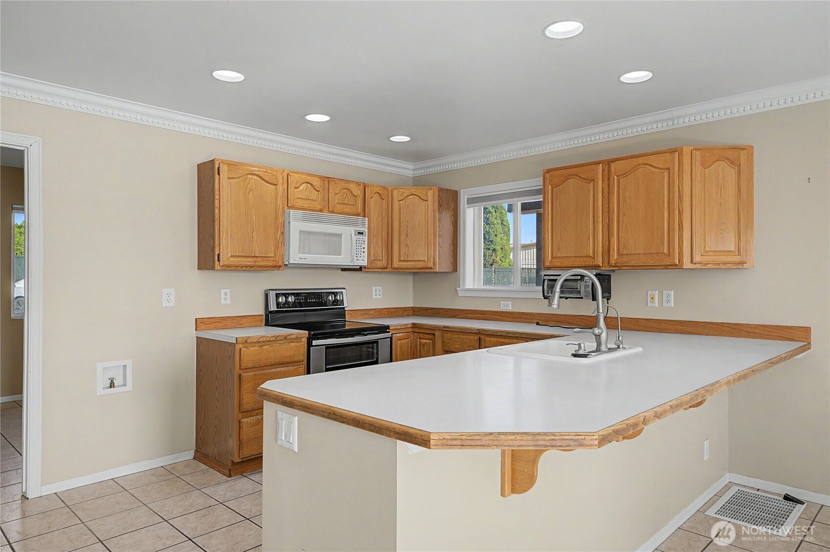 1317 W Lakeside Drive Property Photo 14