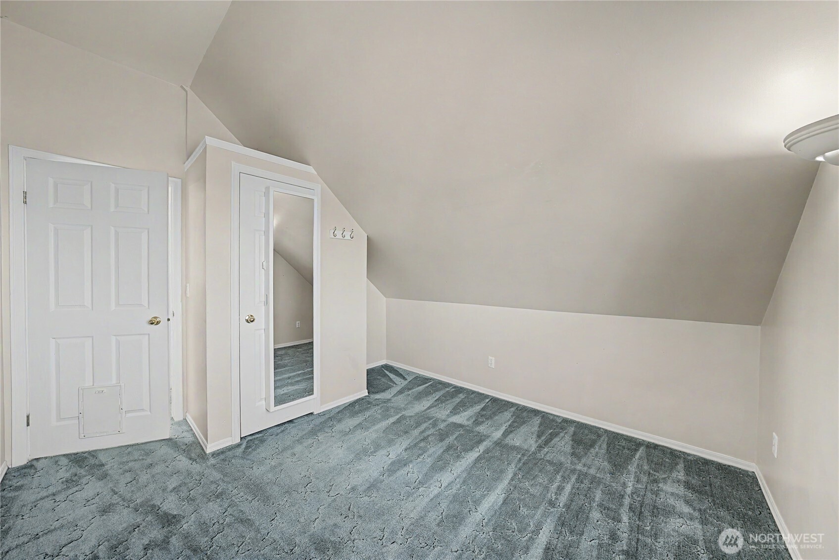 1317 W Lakeside Drive Property Photo 30