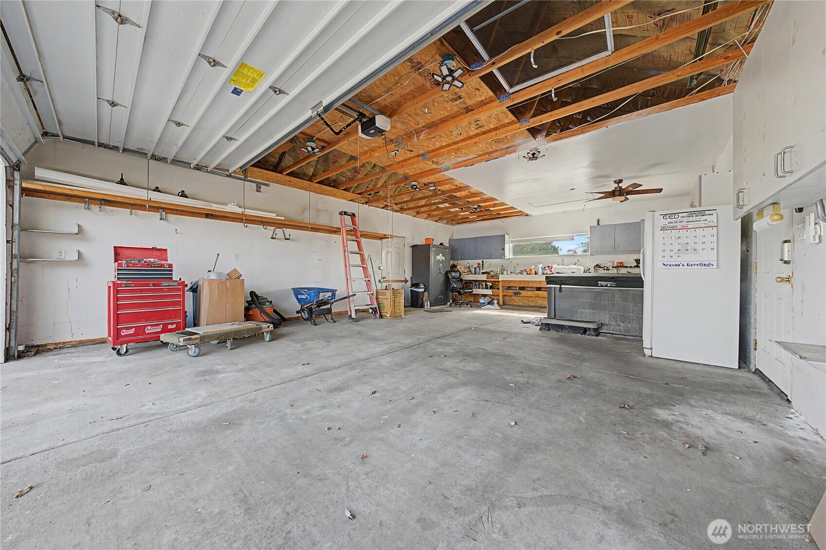 1317 W Lakeside Drive Property Photo 32