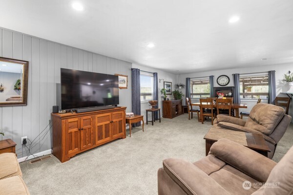 28467 E Gilligan Creek Road Property Photo 14