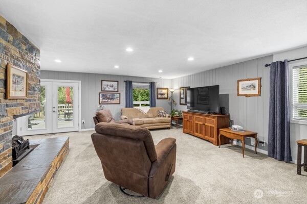 28467 E Gilligan Creek Road Property Photo 16