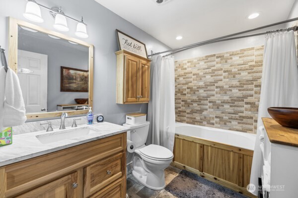 28467 E Gilligan Creek Road Property Photo 17