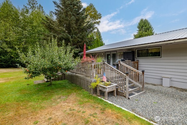 28467 E Gilligan Creek Road Property Photo 24
