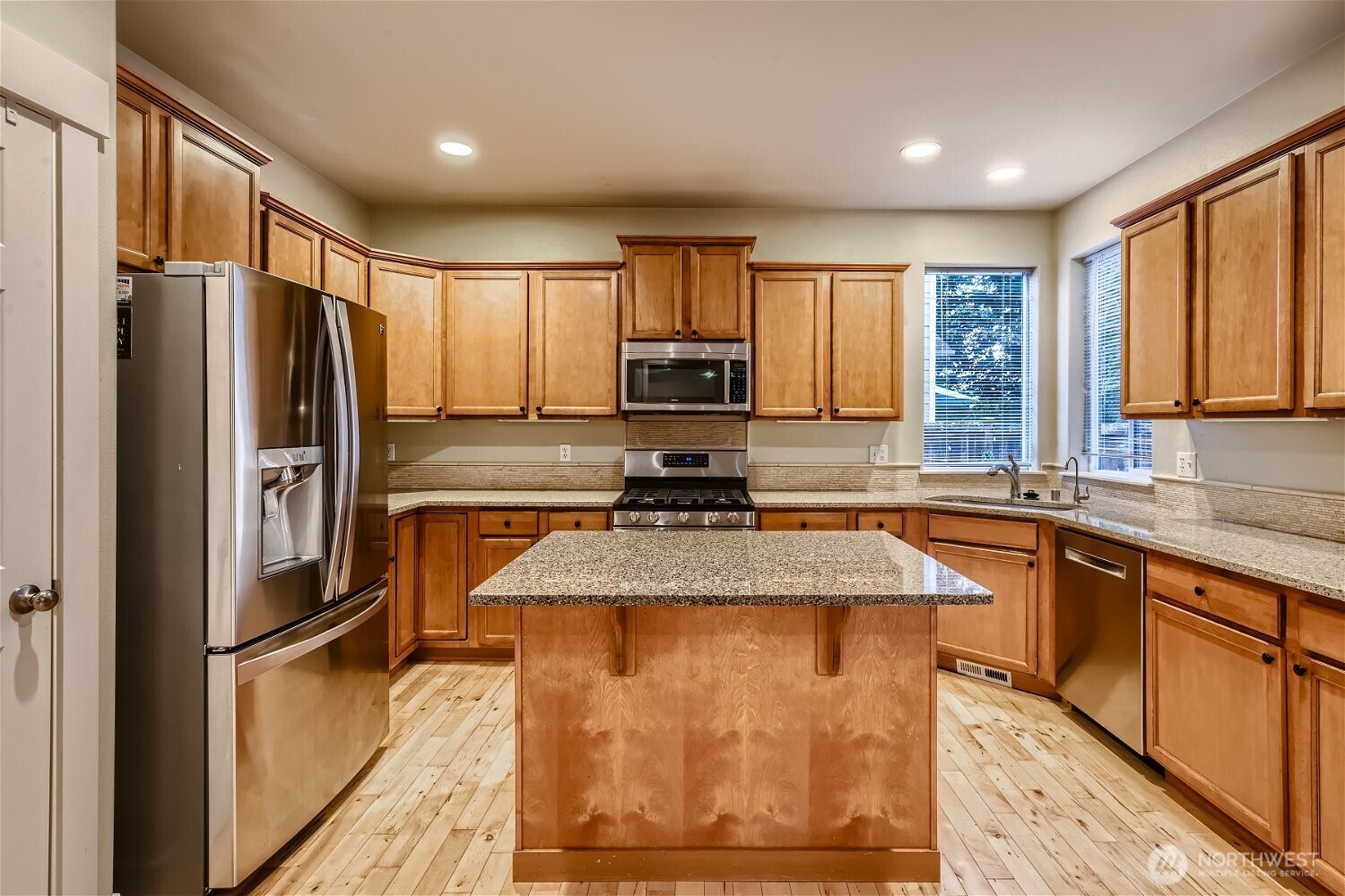 15311 276th Place Property Photo 5