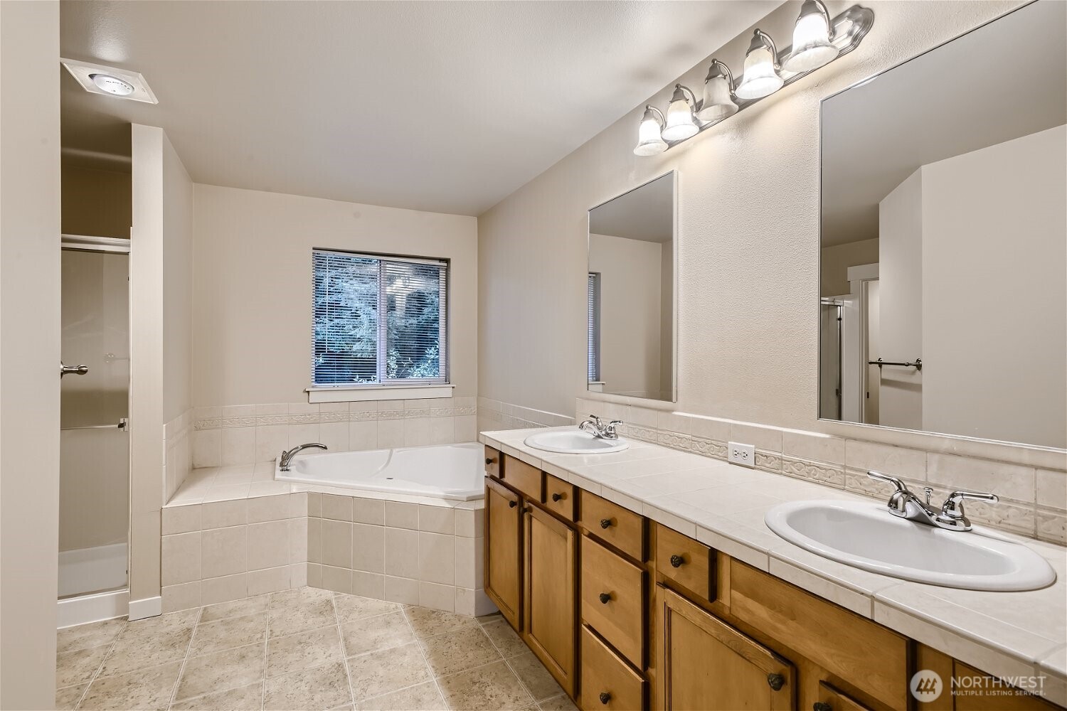 15311 276th Place Property Photo 11