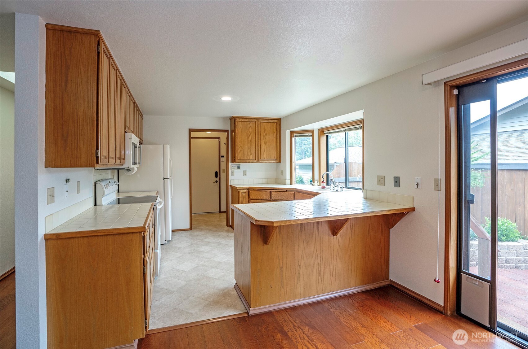 8014 53rd Street Property Photo 8