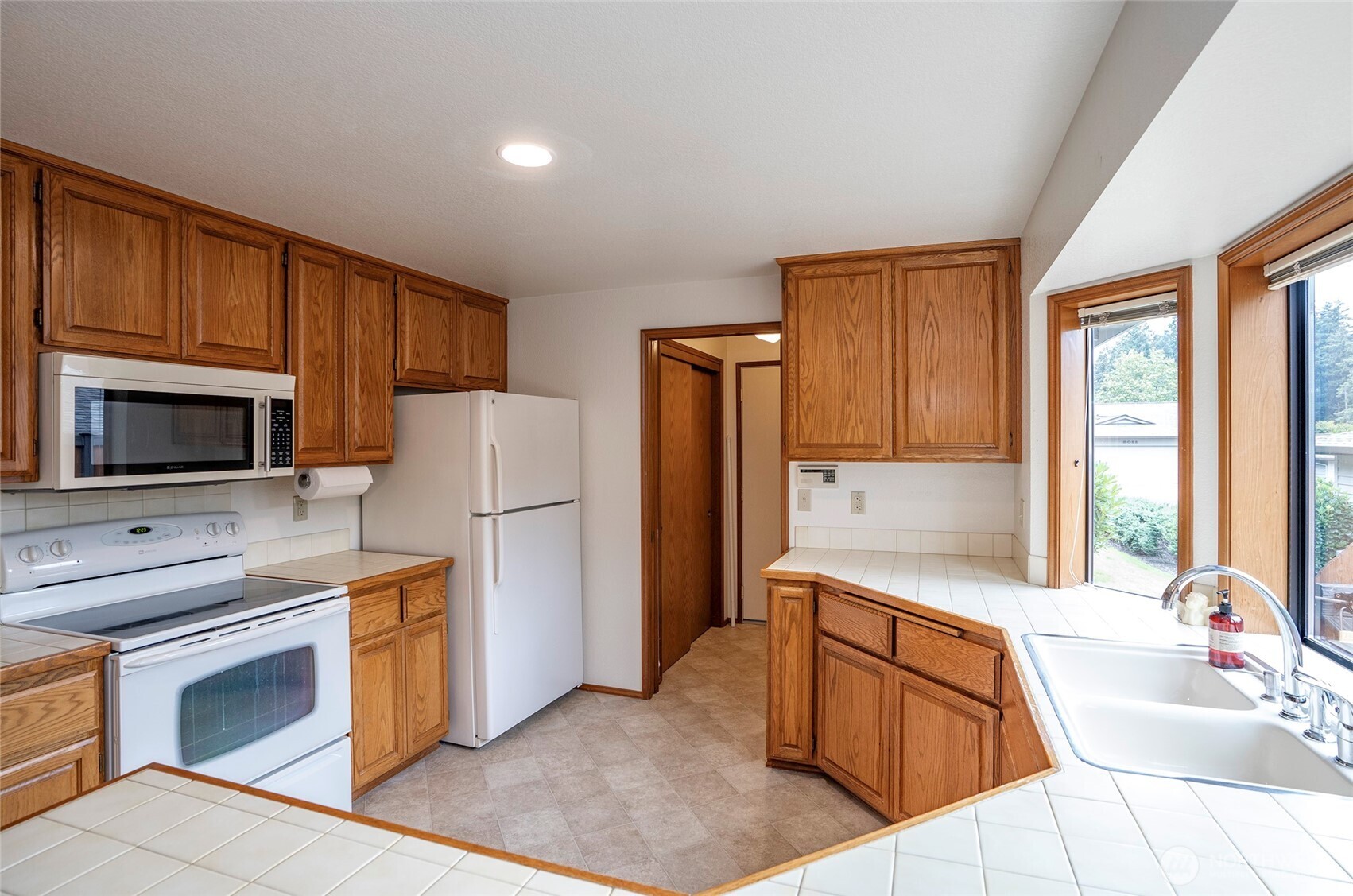 8014 53rd Street Property Photo 10