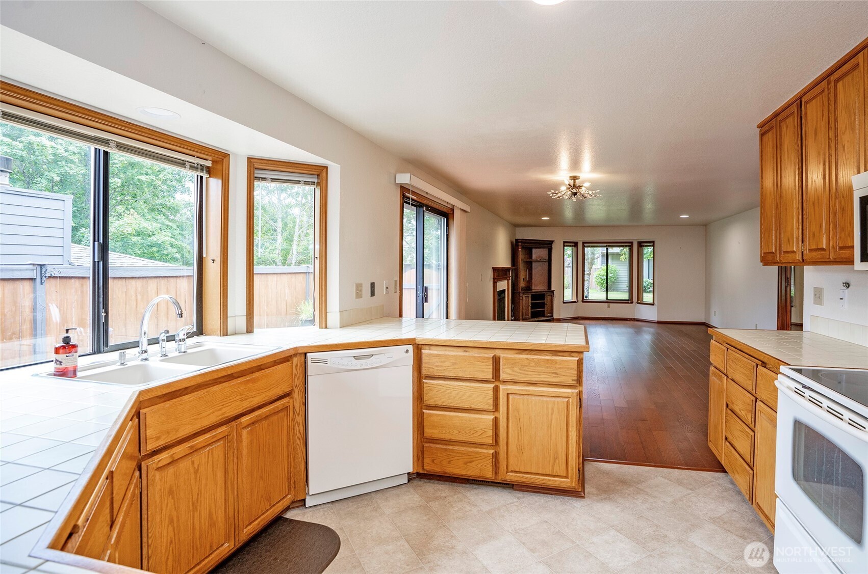 8014 53rd Street Property Photo 12