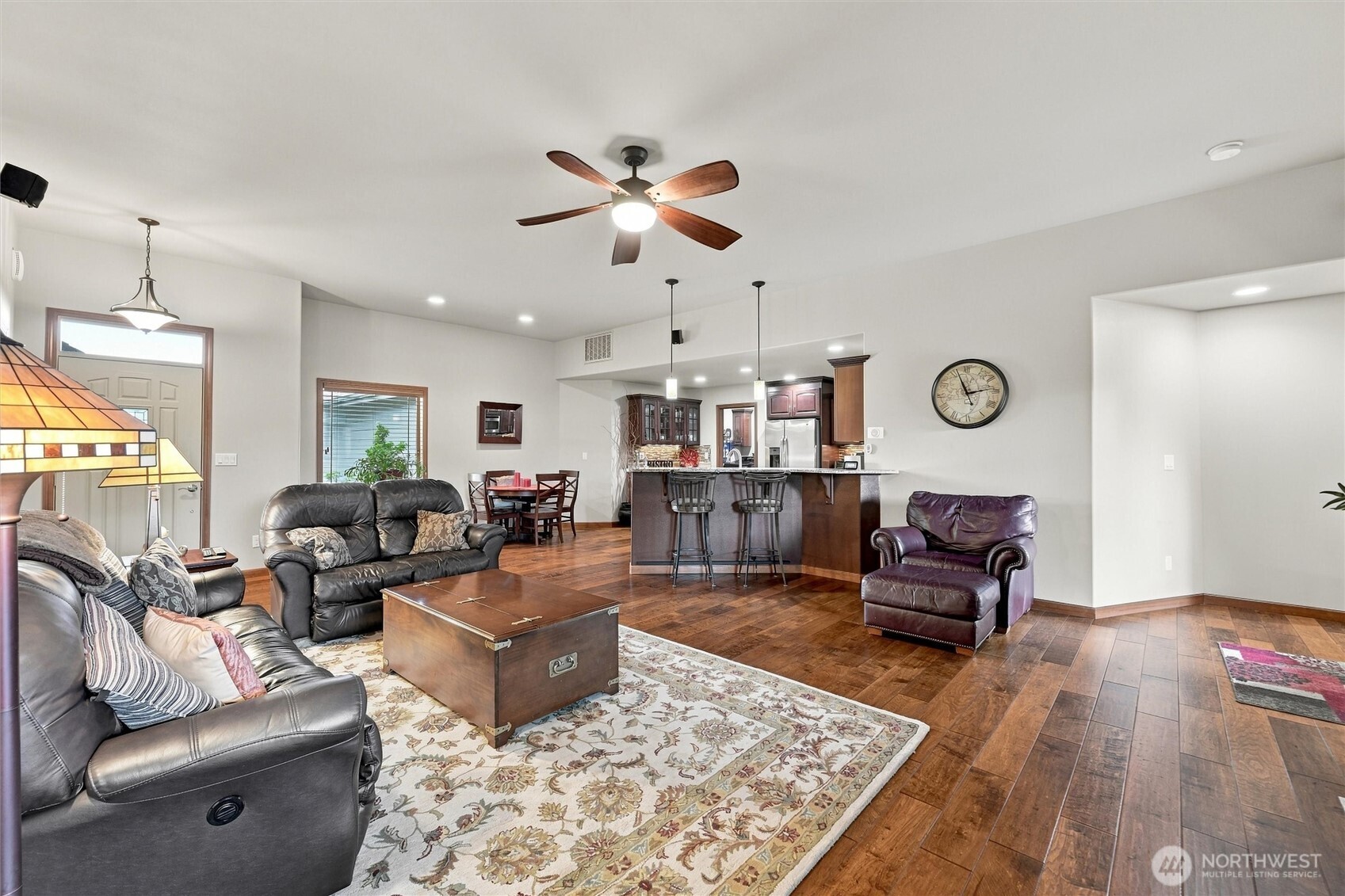 5218 Sparrow Court Property Photo 7
