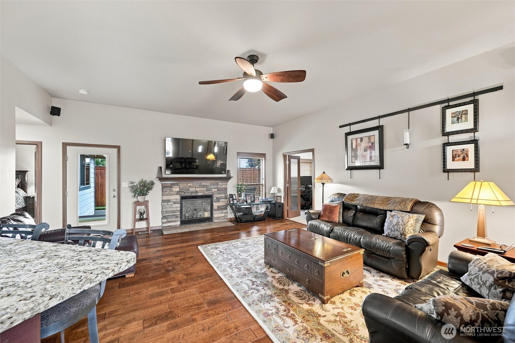 5218 Sparrow Court Property Photo 11