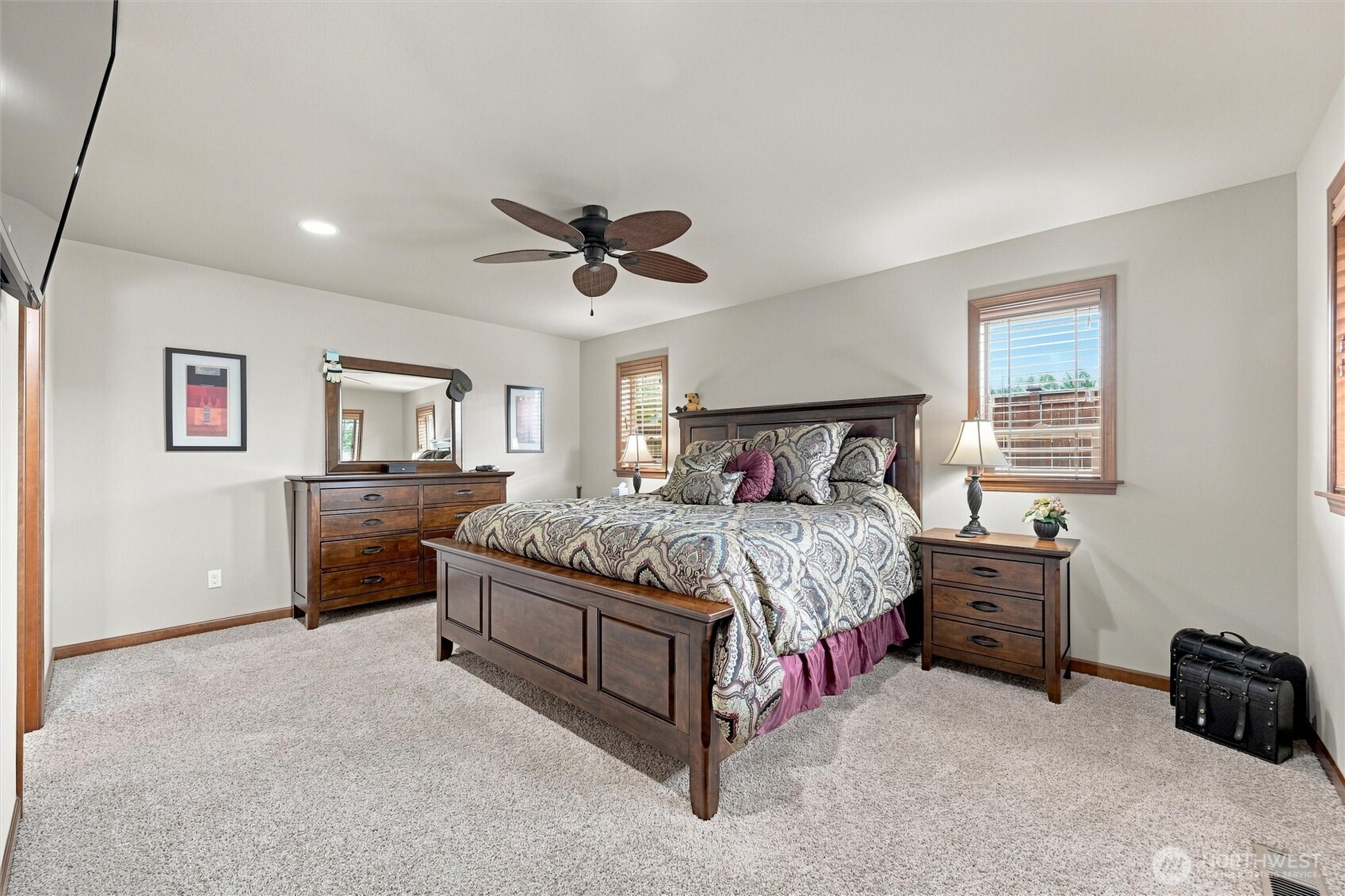 5218 Sparrow Court Property Photo 17