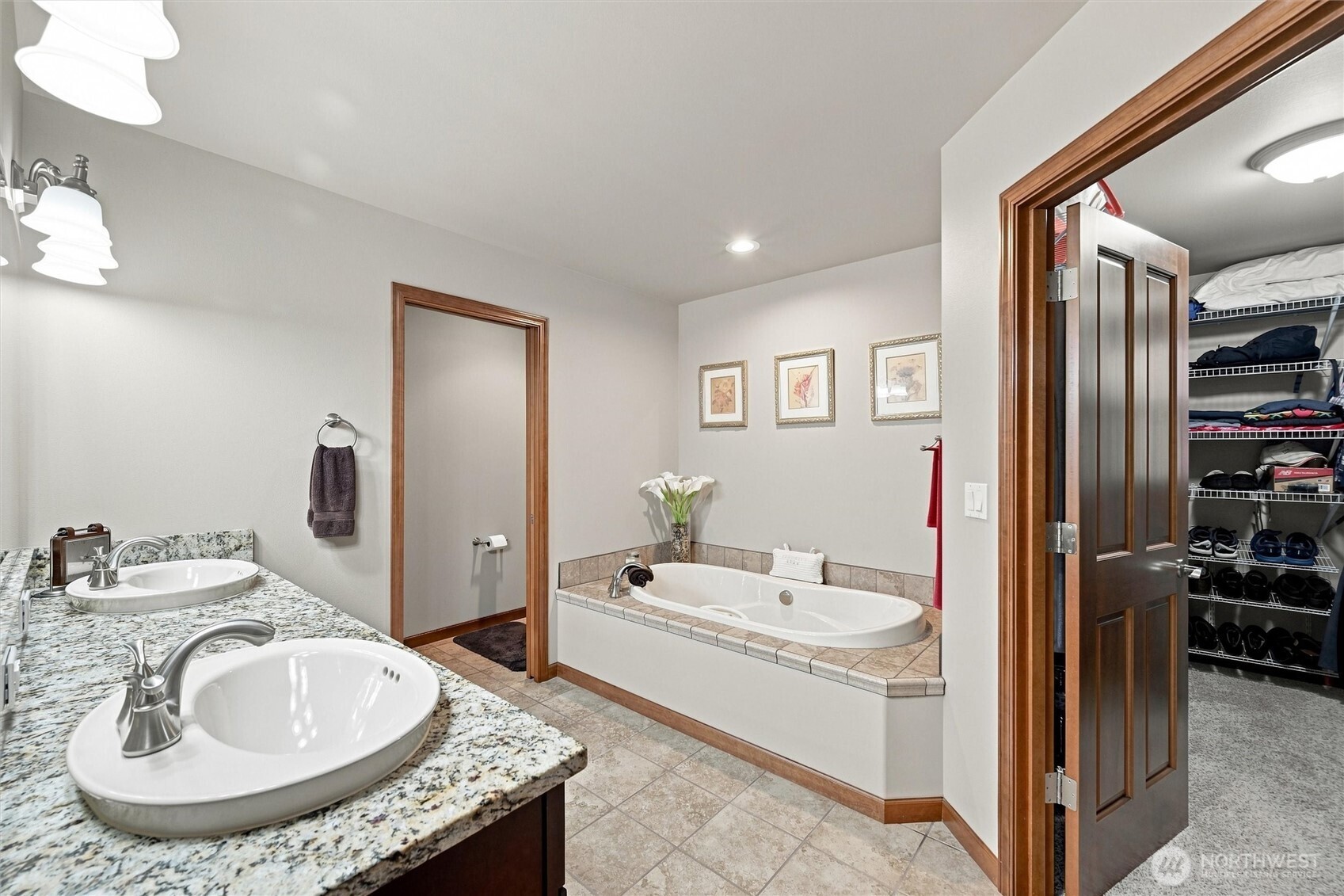 5218 Sparrow Court Property Photo 19