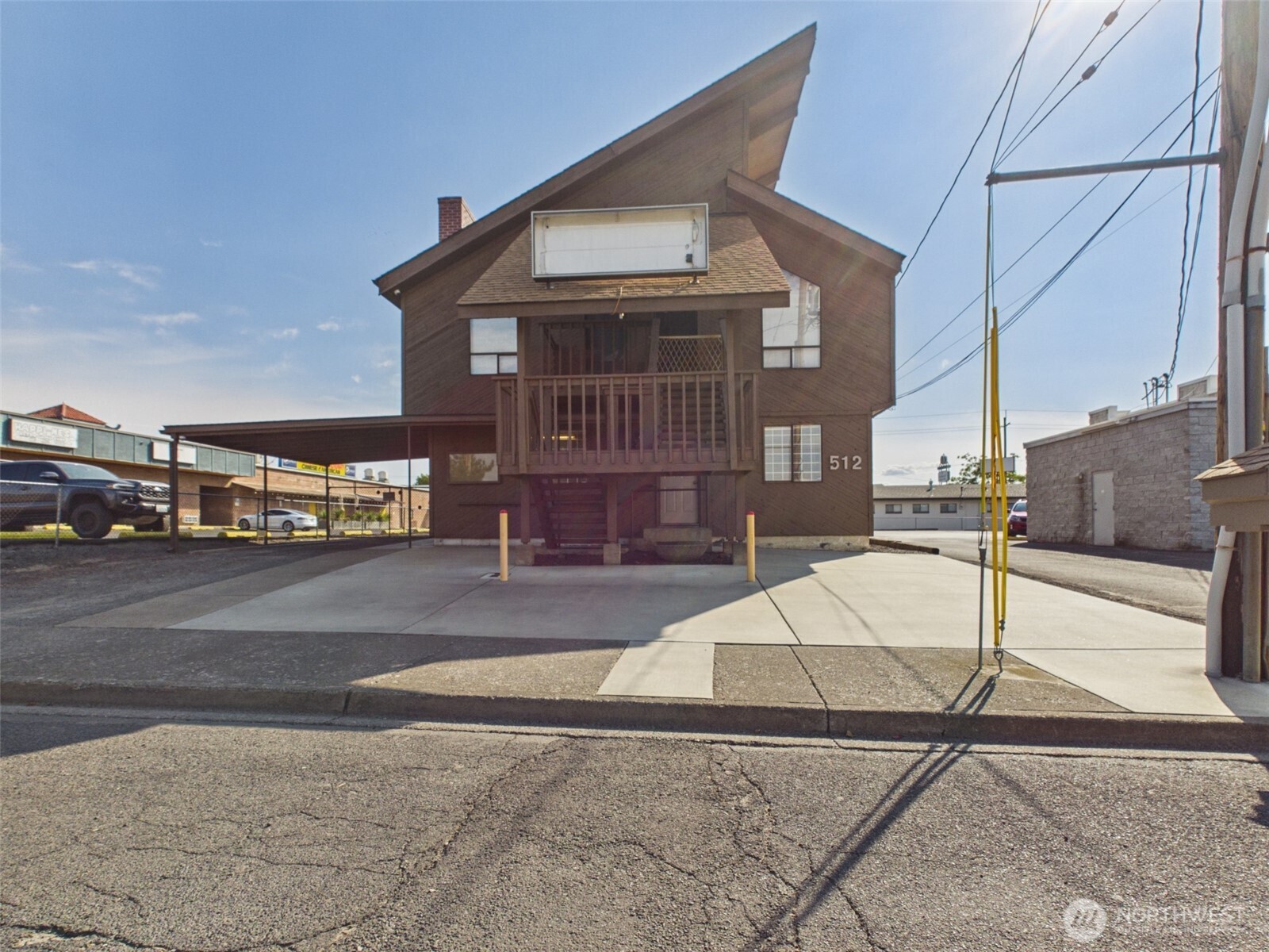 512 Cedar Street Property Photo 2