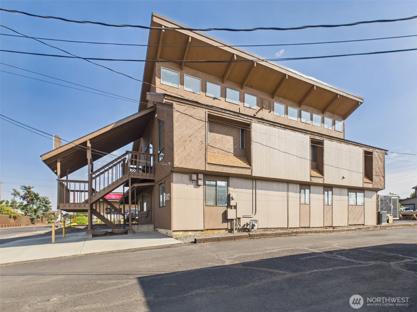 512 Cedar Street Property Photo 4