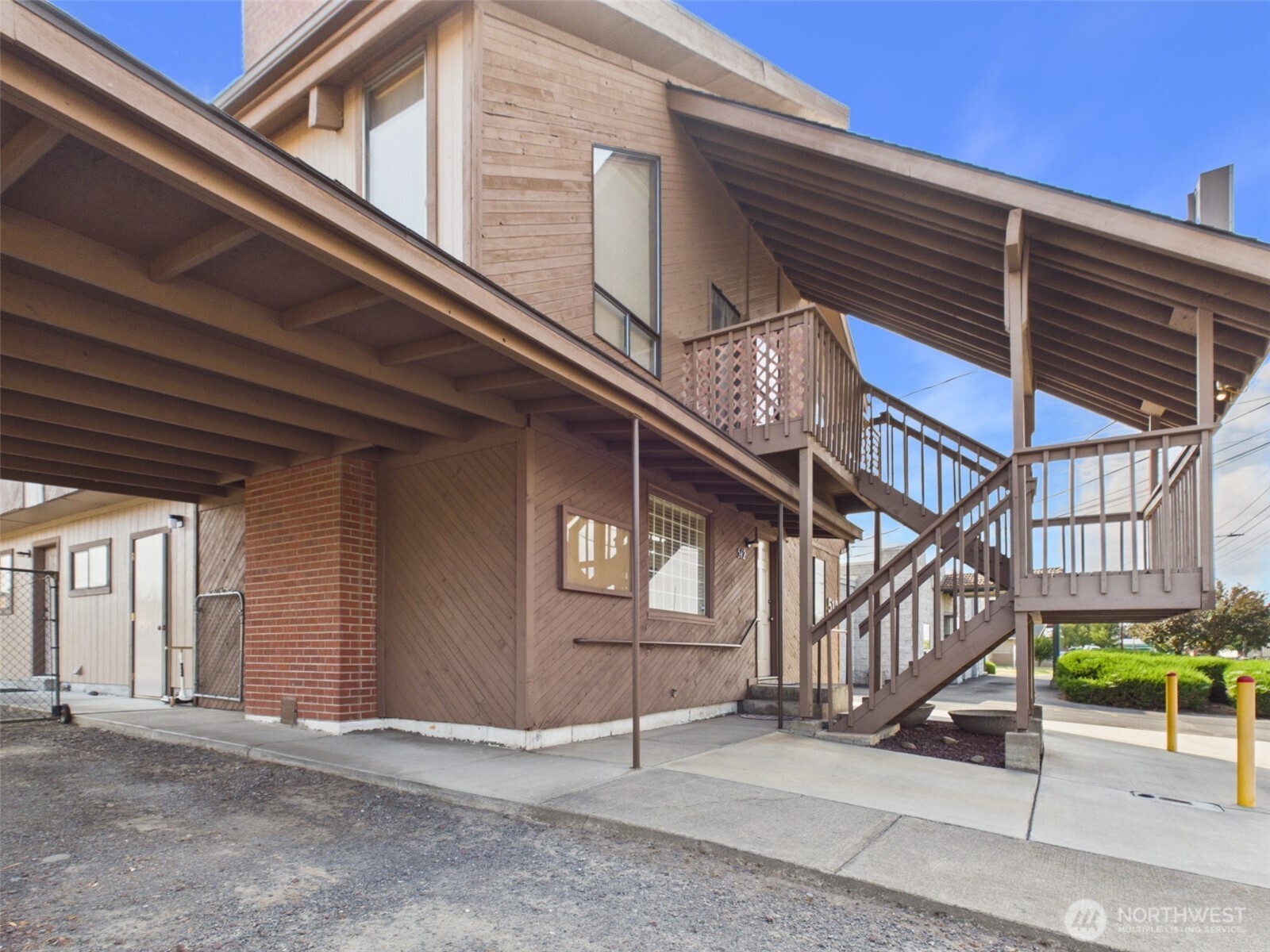 512 Cedar Street Property Photo 9