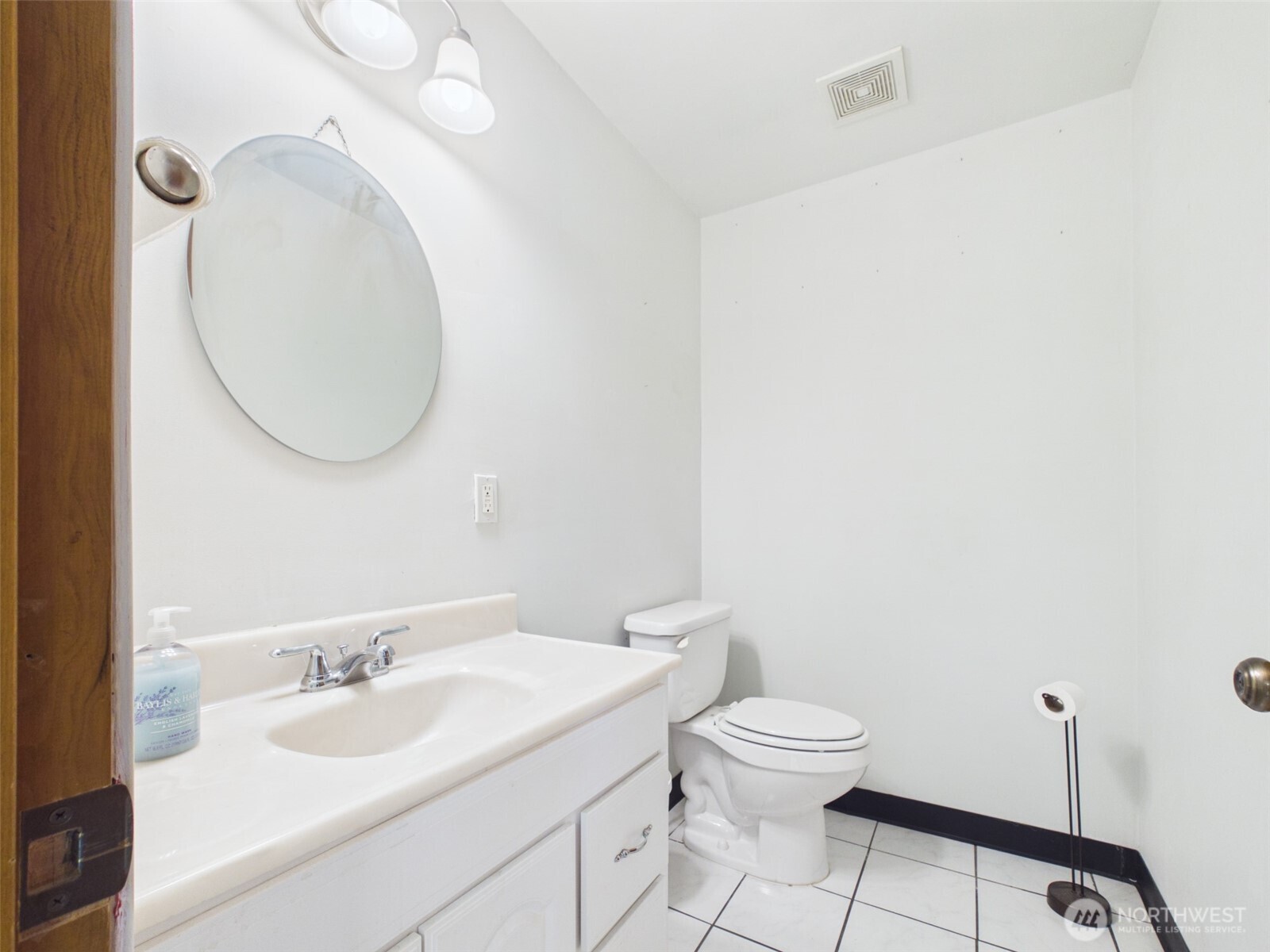 512 Cedar Street Property Photo 12