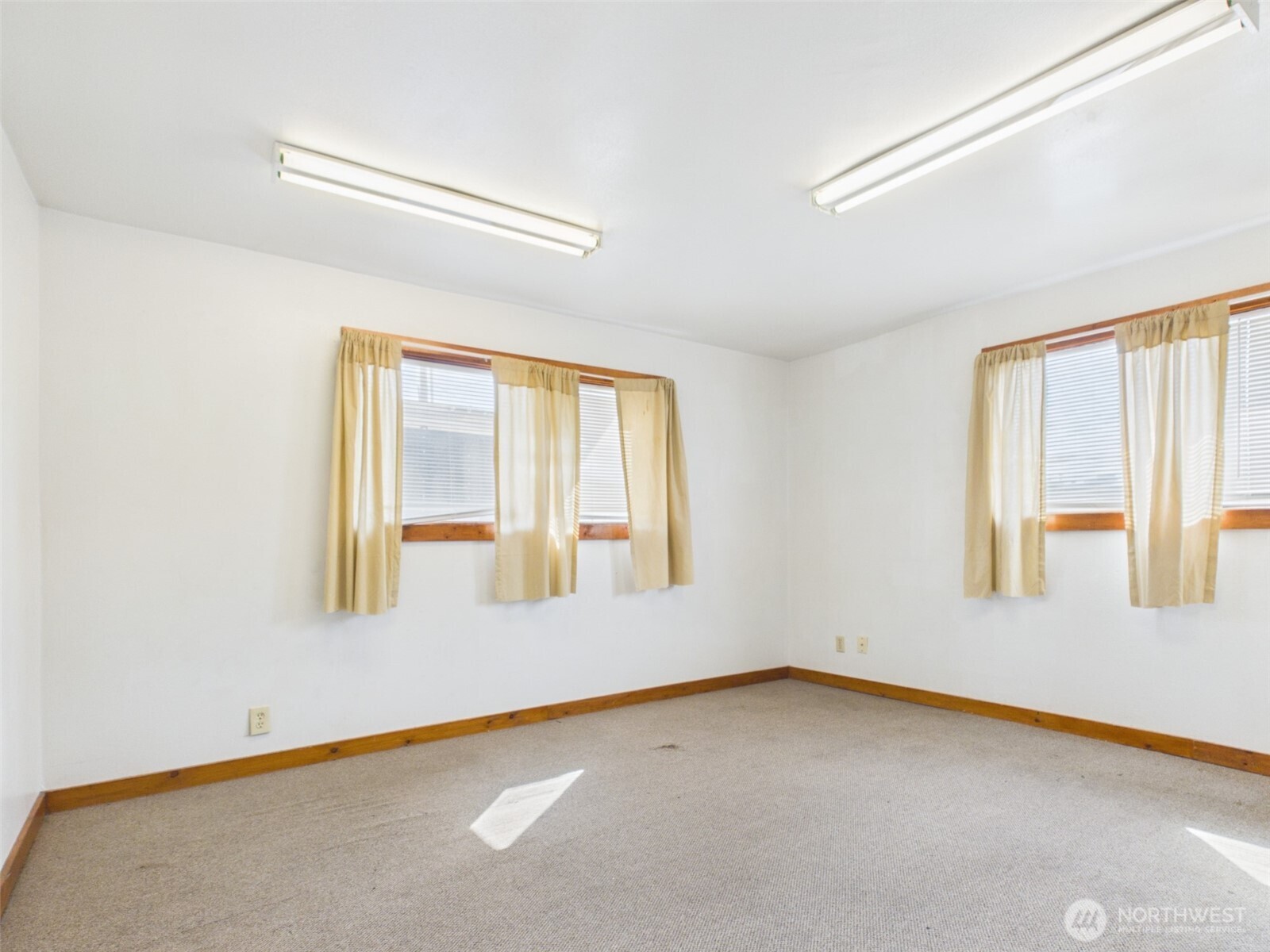 512 Cedar Street Property Photo 21