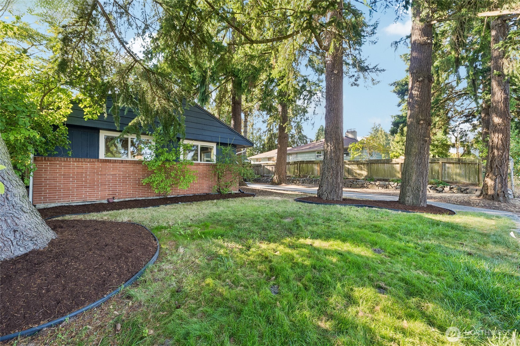 11409 11th Avenue Property Photo 2
