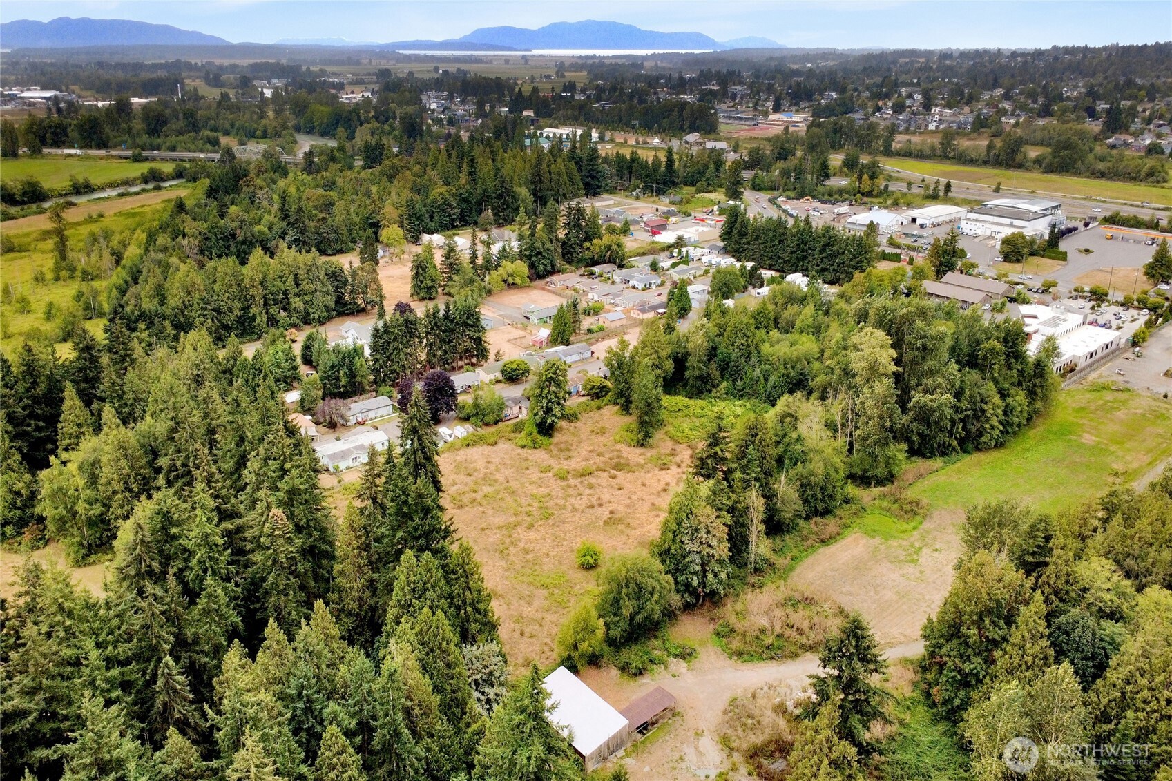 6048 Portal Way Property Photo 14