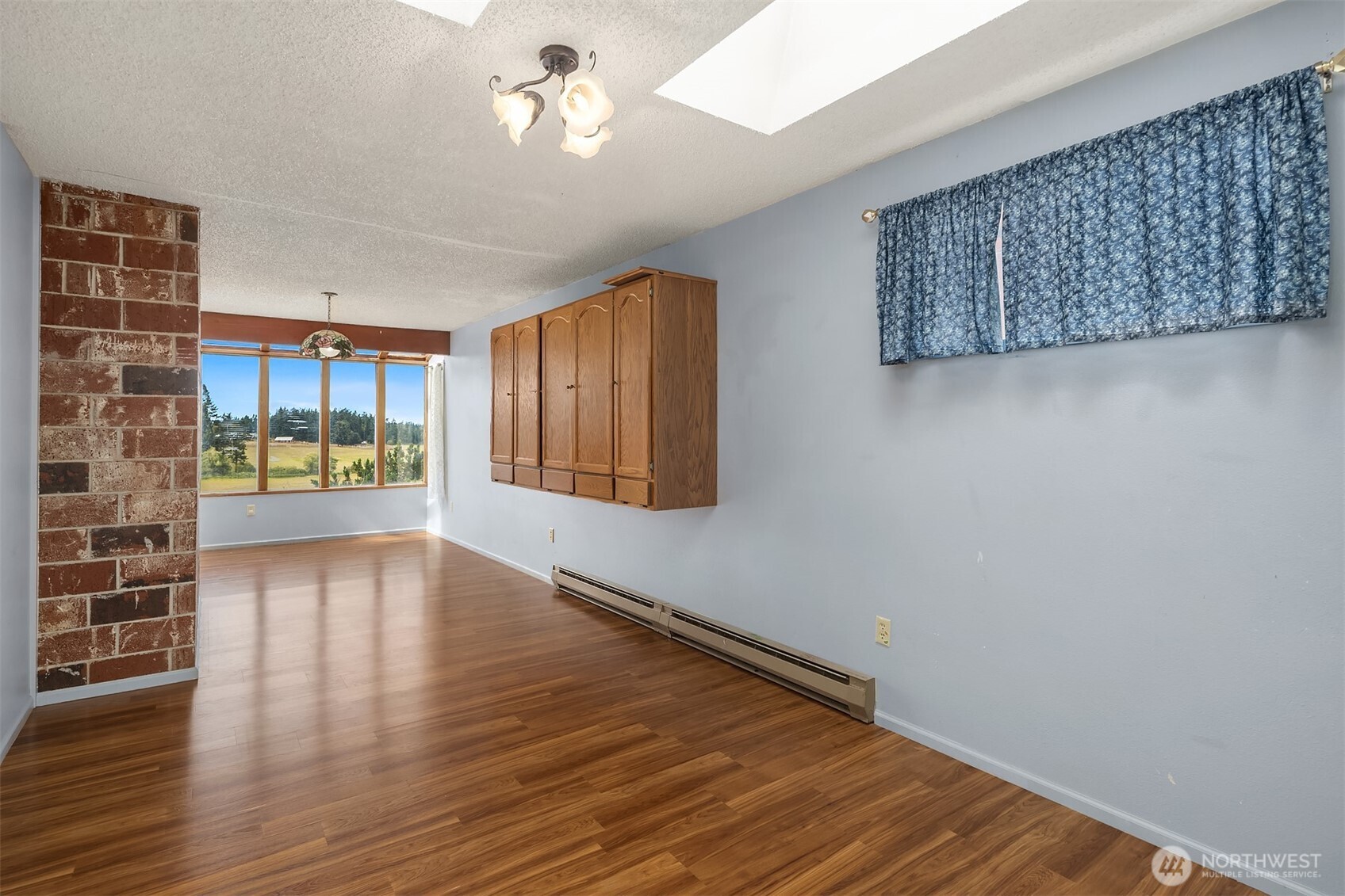 2861 Heller Road Property Photo 5